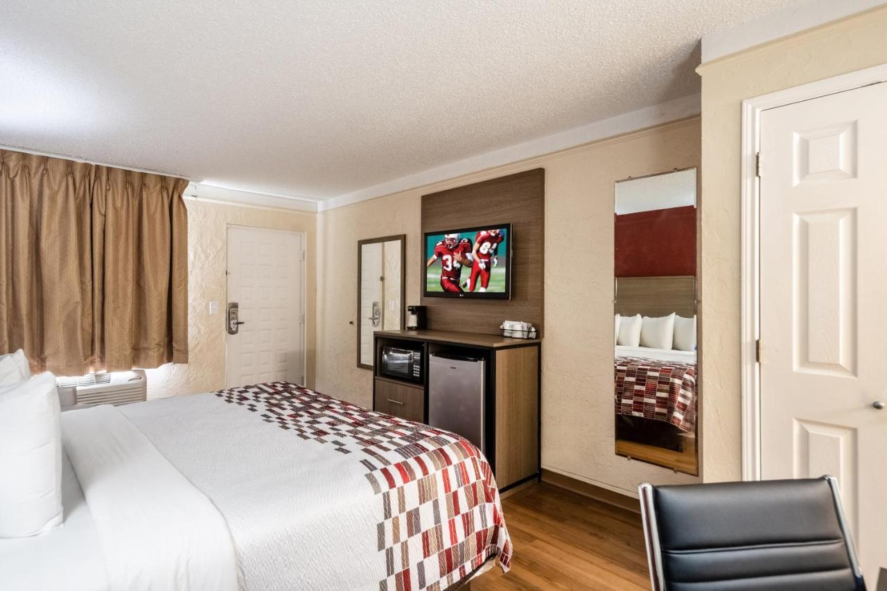Red Roof Inn Tampa Bay - St. Petersburg Extérieur photo