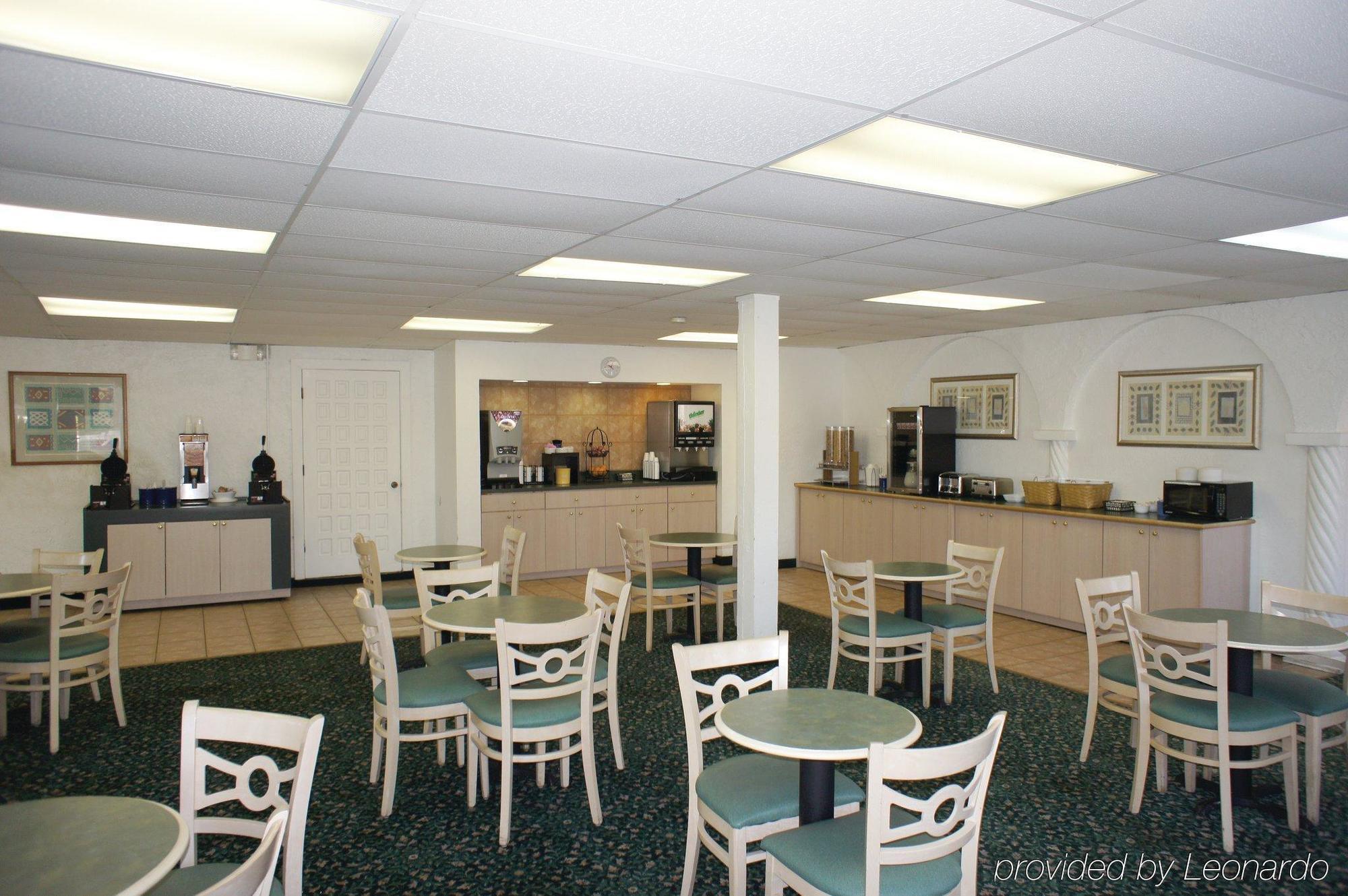 Red Roof Inn Tampa Bay - St. Petersburg Extérieur photo