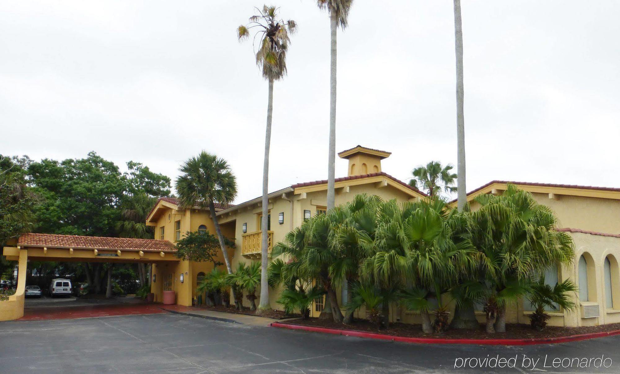 Red Roof Inn Tampa Bay - St. Petersburg Extérieur photo