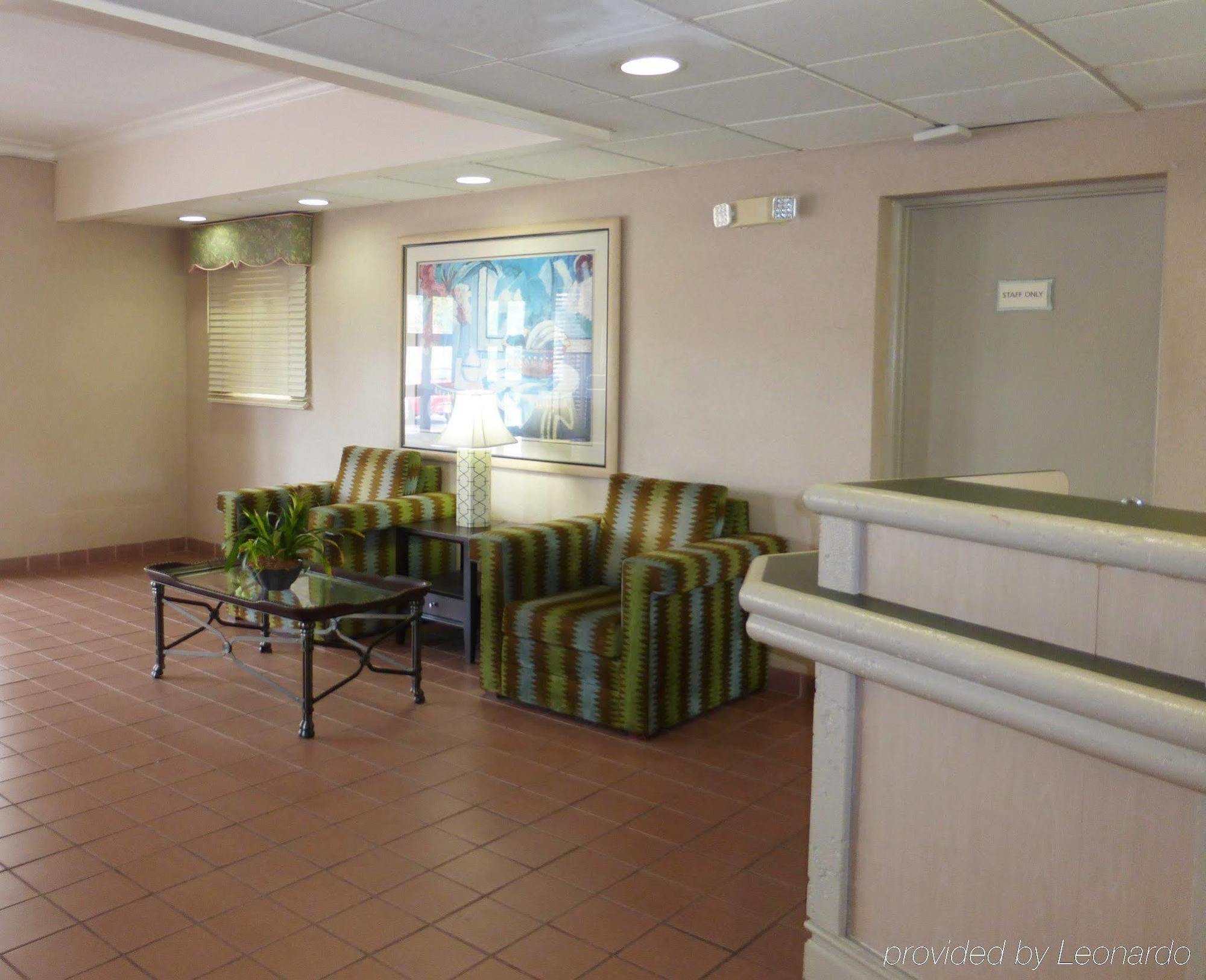Red Roof Inn Tampa Bay - St. Petersburg Extérieur photo